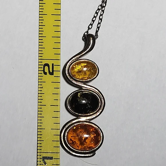 Genuine Multicolor Baltic Amber Ring, Earrings, And Necklace Set In Silver - Picture 5 of 7